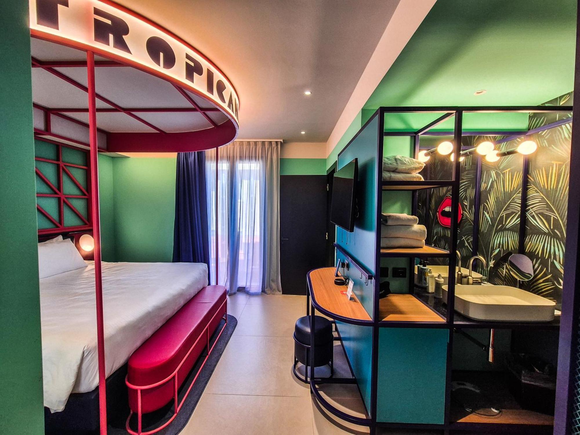 Demo Hotel Design Emotion Rimini Buitenkant foto